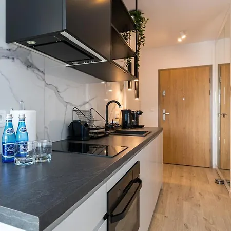 17th Floor Sea View - Billberry