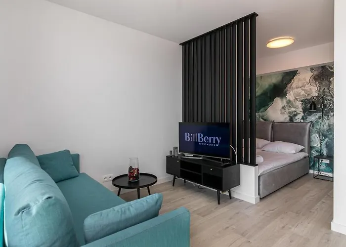 17th Floor Sea View - Billberry *