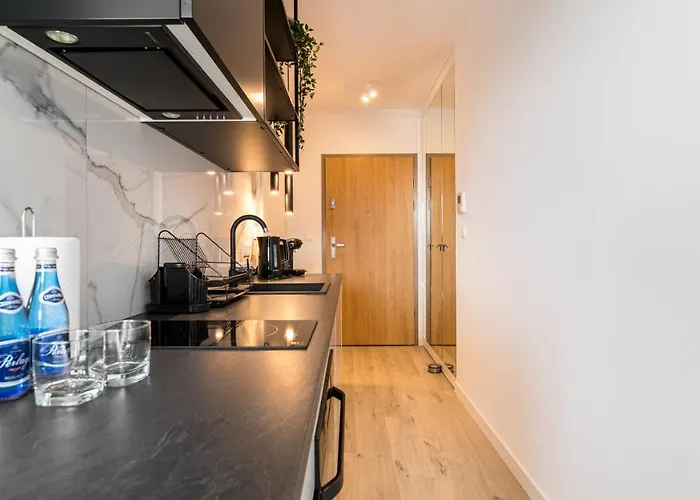 17th Floor Sea View - Billberry