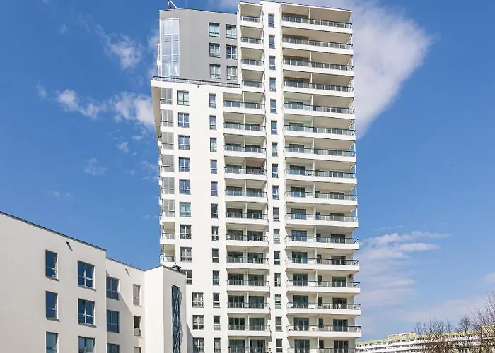 17th Floor Sea View - Billberry *