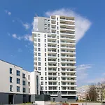 17th Floor Sea View - Billberry *